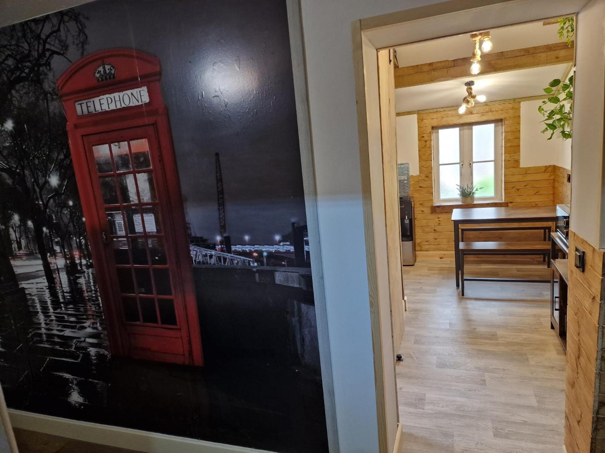 Two-Bedroom Cosy Country Lodge With Private Patio Greenhithe Zewnętrze zdjęcie