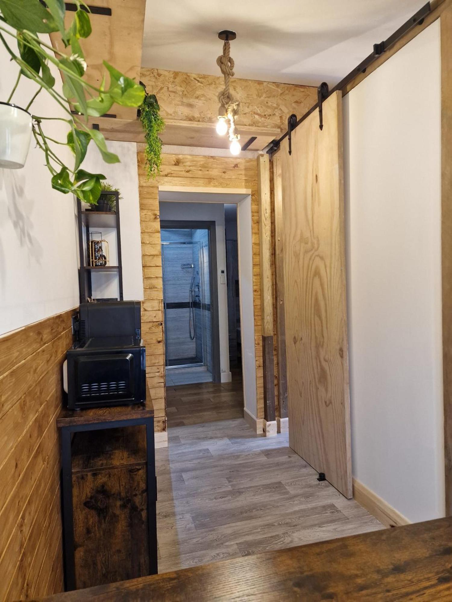 Two-Bedroom Cosy Country Lodge With Private Patio Greenhithe Zewnętrze zdjęcie